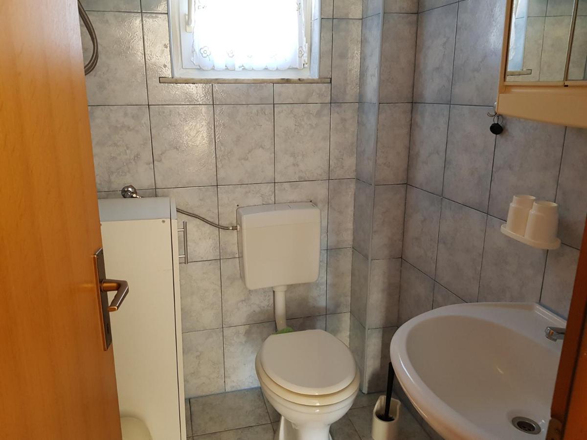 Astra Daire Vir Dış mekan fotoğraf